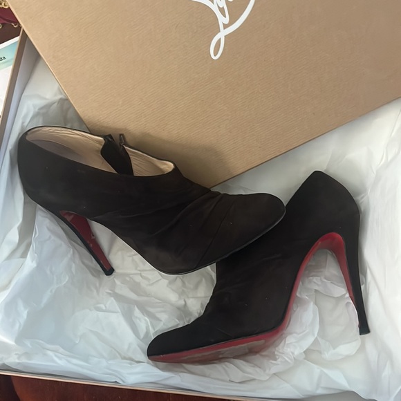 Authenticated Louboutin  booties - Picture 8 of 12